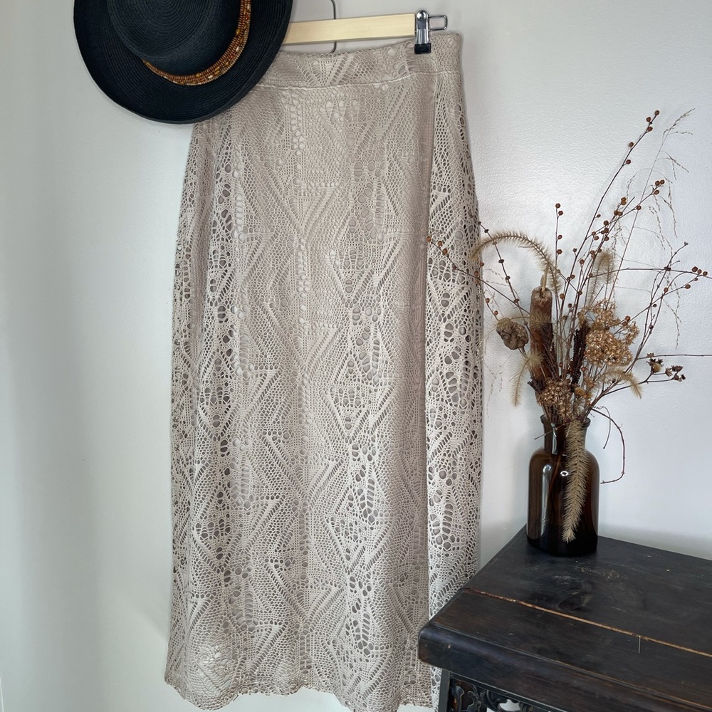 Chicos ivory lace skirt